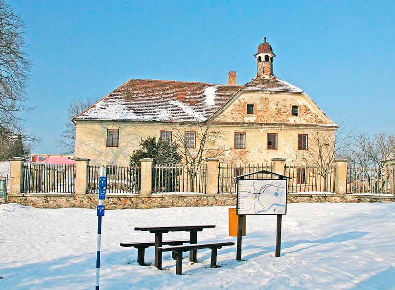 Čeminy (Zámek), Čeminy, Czechia, Czech Republic (Czechia)